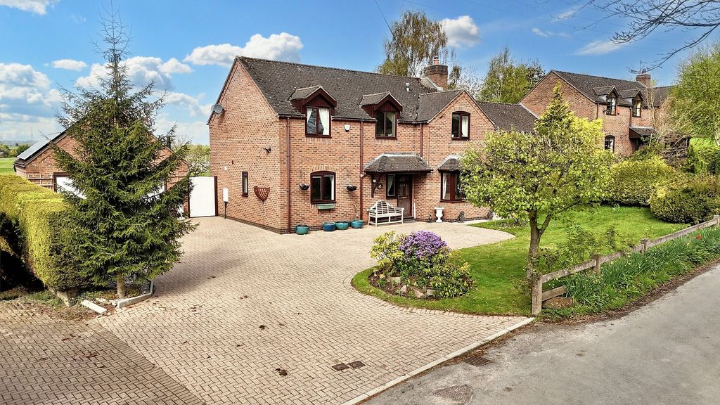 Property photo 1 of 27
