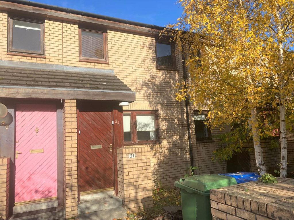 Property photo 1 of 8