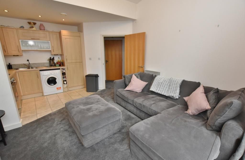Property photo 2 of 8 Kfm 1.Jpg