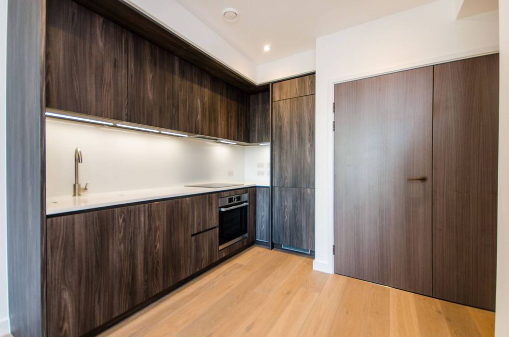 Property photo 3 of 35