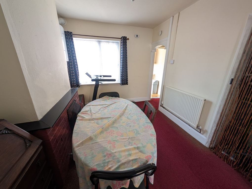Property photo 3 of 12 Photo 11