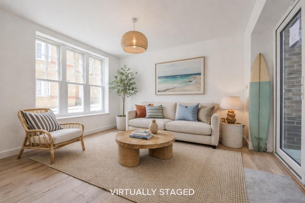 Property photo 3 of 13 4 Fort Road, Margate15.Jpg