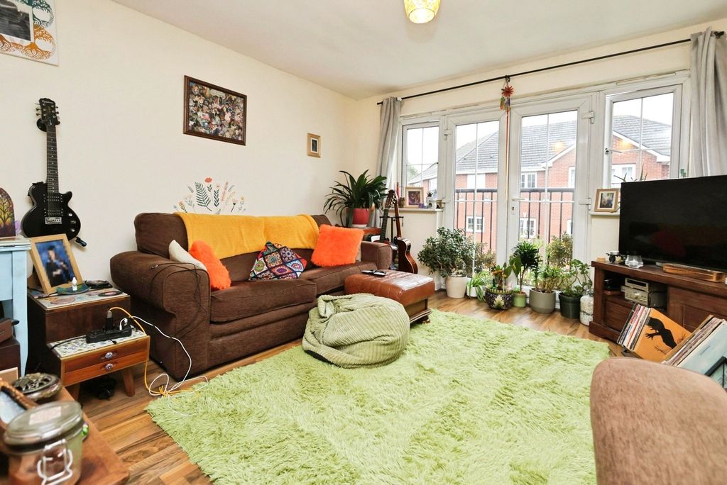 Property photo 3 of 14 Picture No. 05