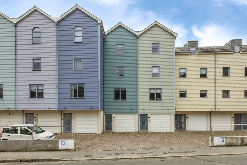 Property photo 1 of 23 Pbox-Img.Jpg