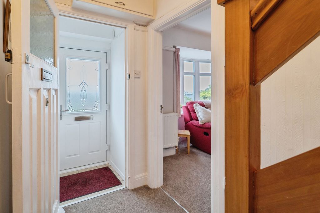 Property photo 3 of 25 Pbox-Img.Jpg
