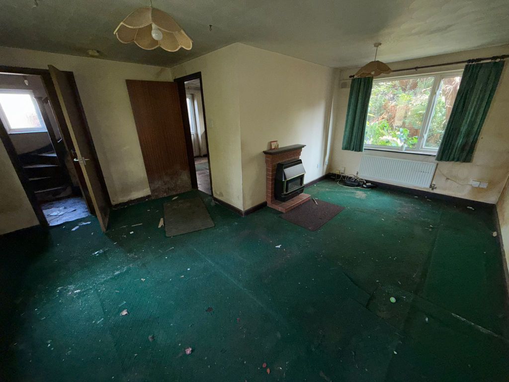 Property photo 2 of 18
