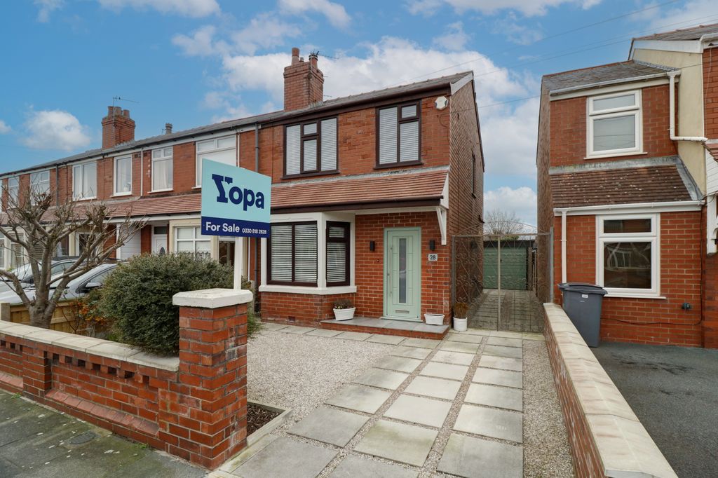 Property photo 1 of 26 Exterior 1.1 Copy