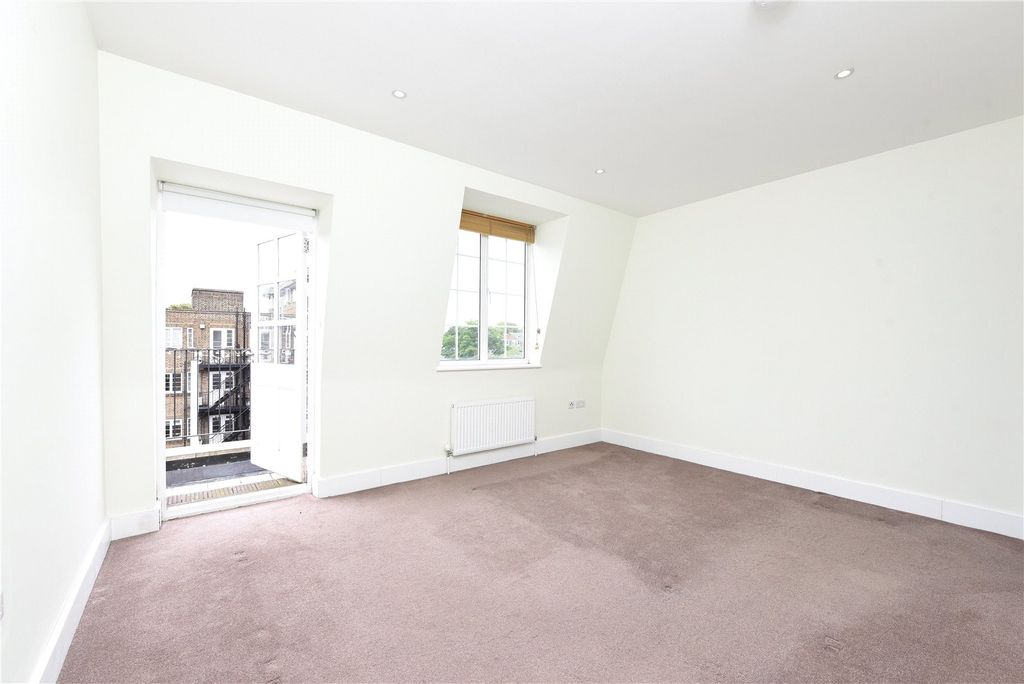 Property photo 3 of 9 Picture No. 04