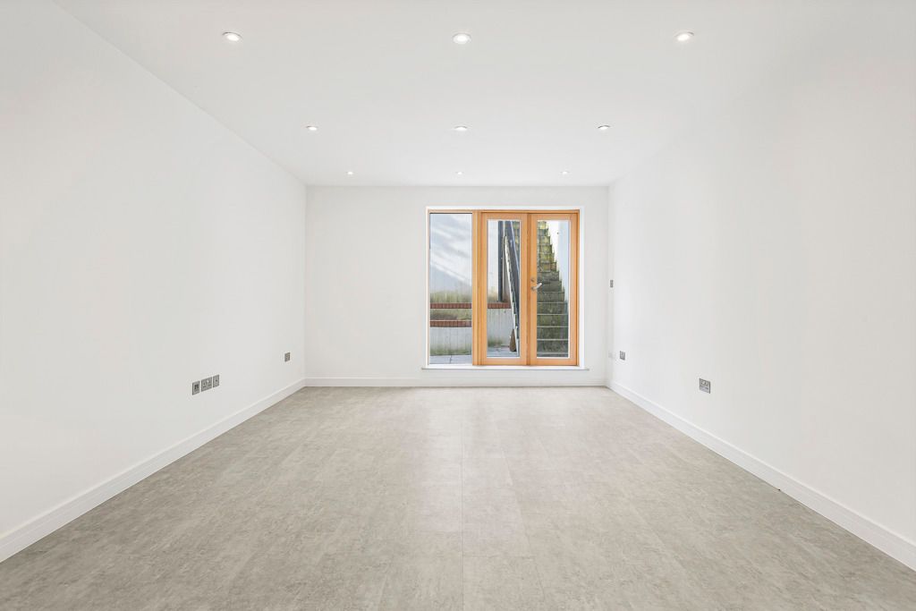 Property photo 3 of 13 Reception Room