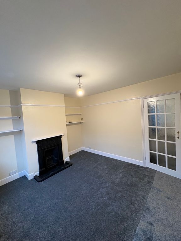 Property photo 2 of 11 Property