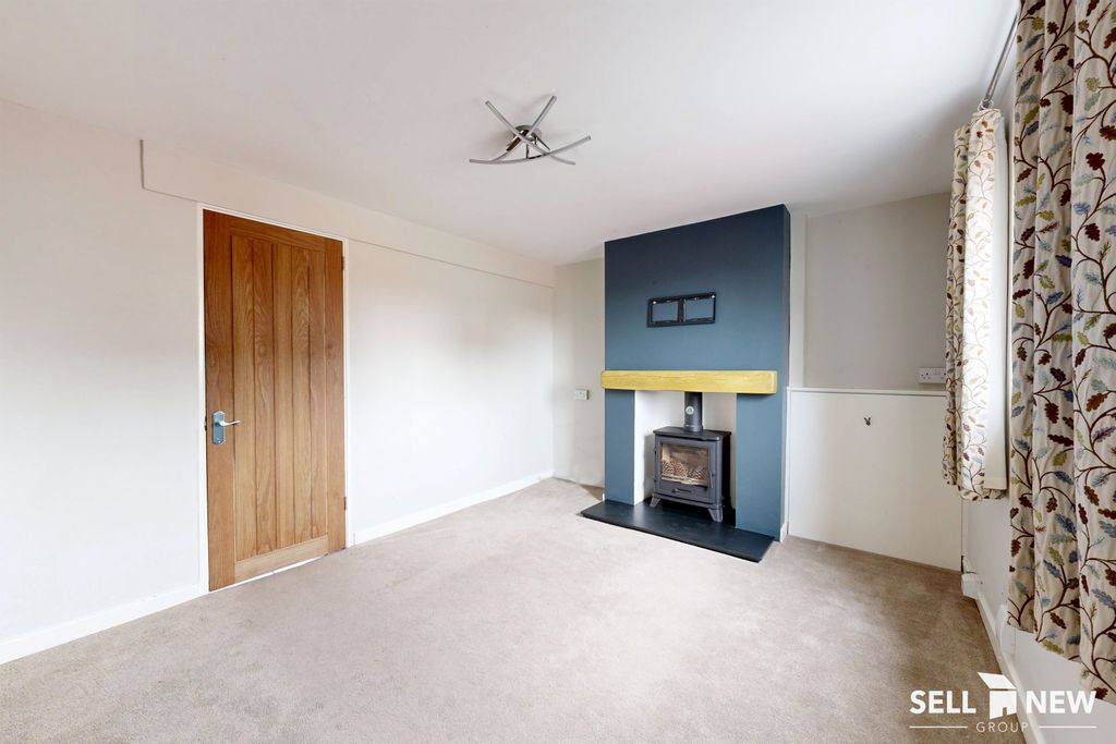 Property photo 2 of 22