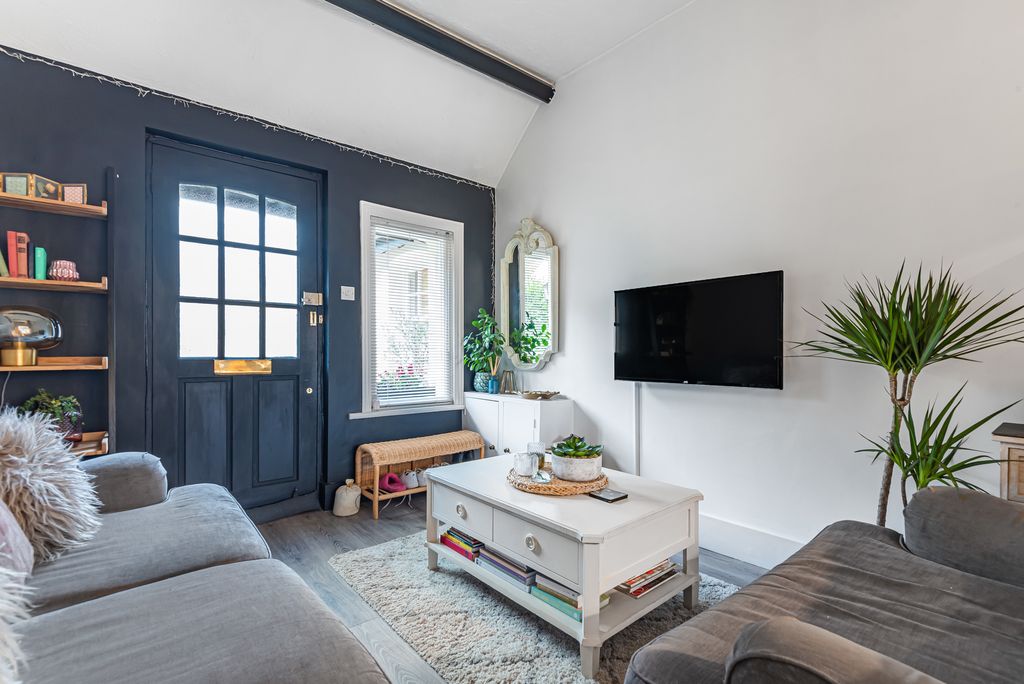 Property photo 2 of 14 Photo 09