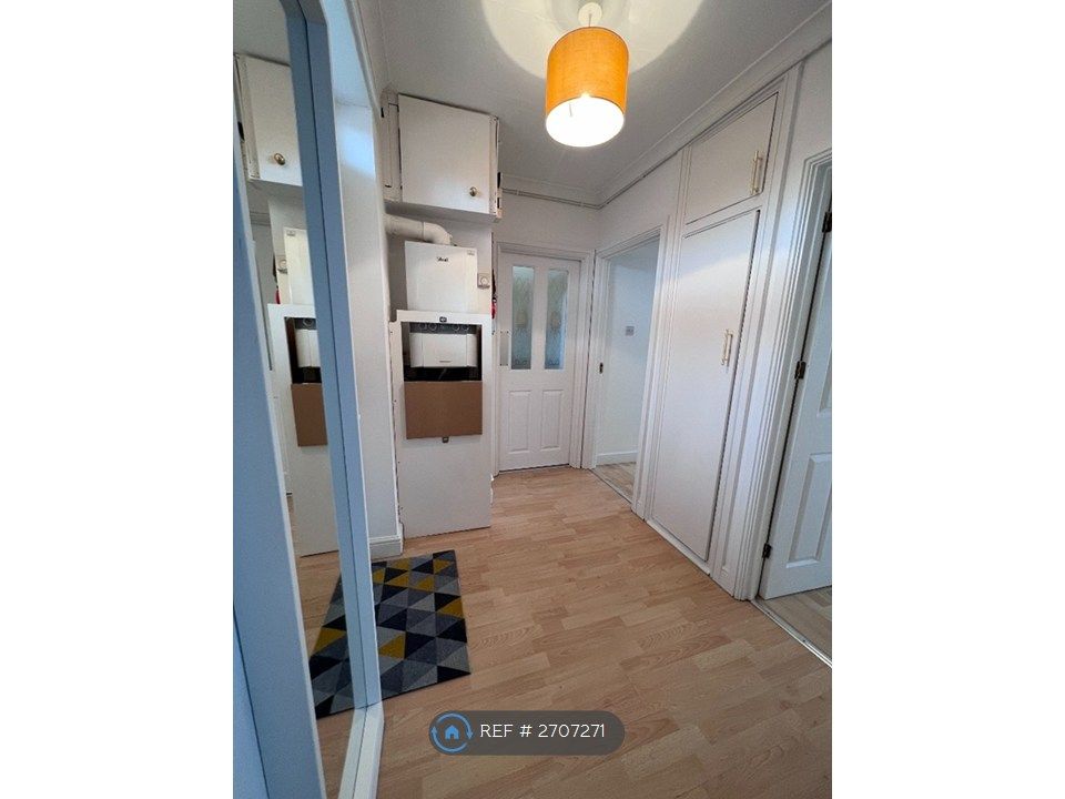 Property photo 2 of 10 Entrance