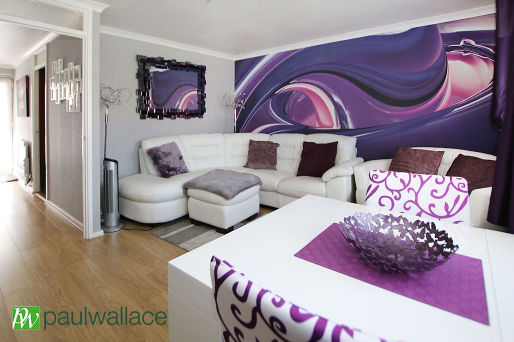 Property photo 2 of 11 Lounge