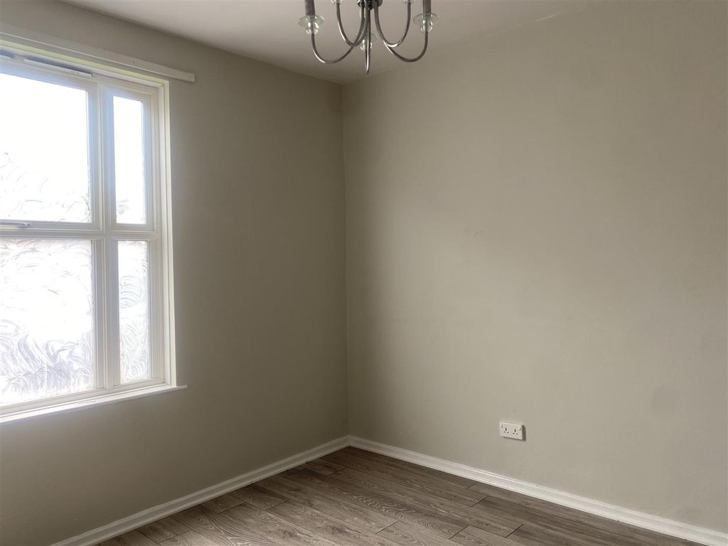 Property photo 3 of 10 003.Jpg