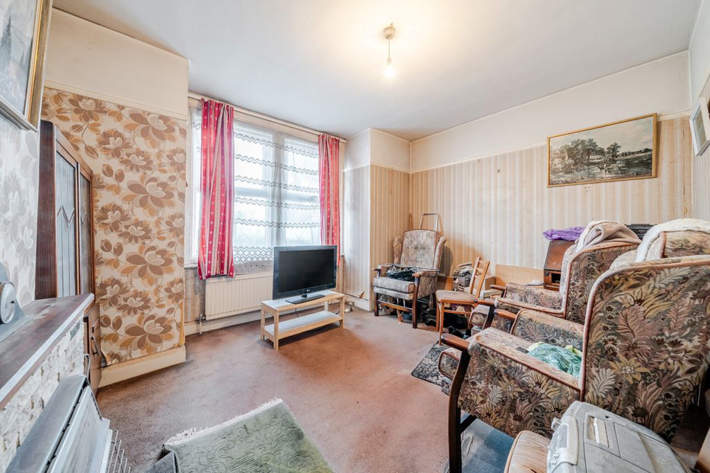 Property photo 3 of 20 1520138-6-6Aa3E67...