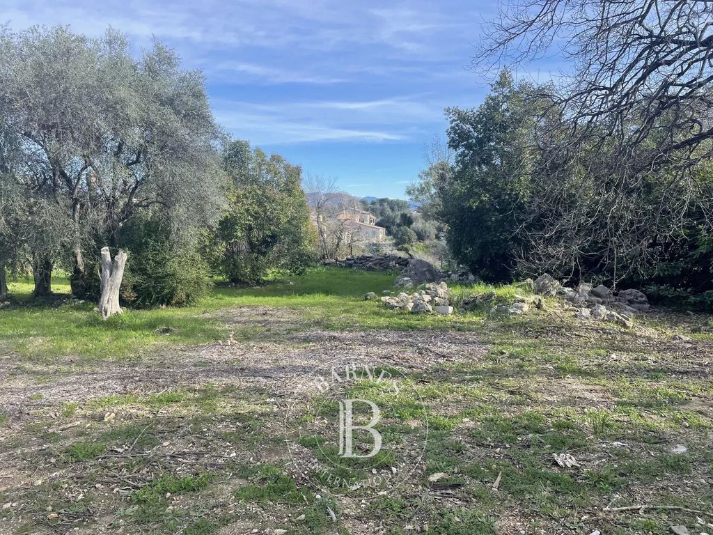 Property photo 2 of 29