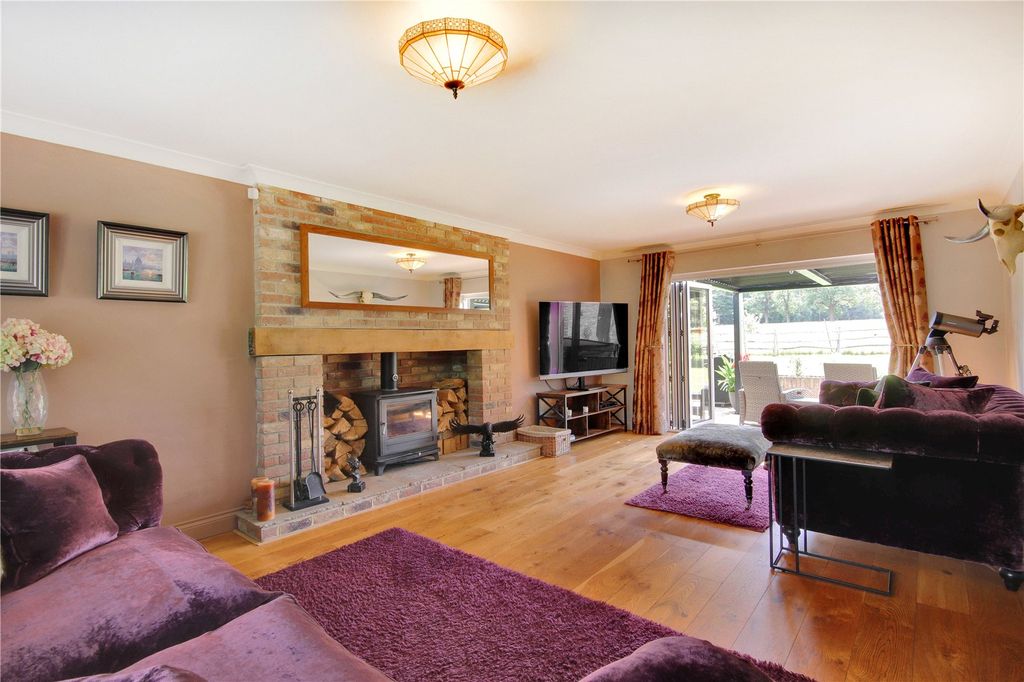 Property photo 2 of 17 Picture No. 04