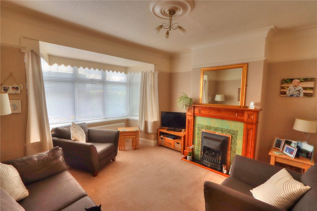 Property photo 3 of 14 Picture No. 17