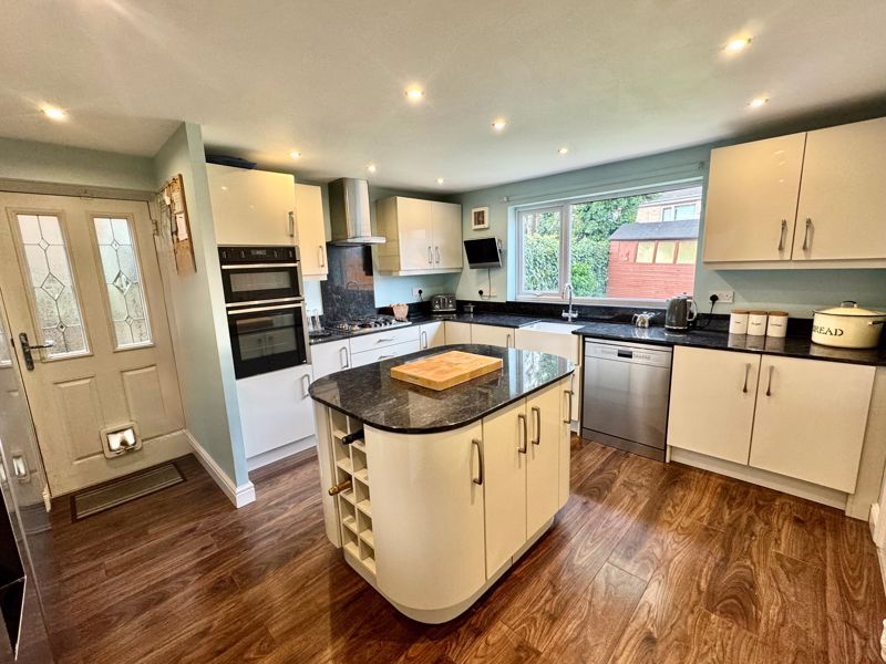 Property photo 2 of 22 Photo 19