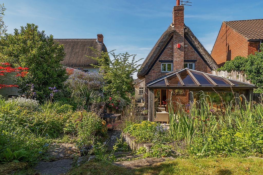 Property photo 1 of 31