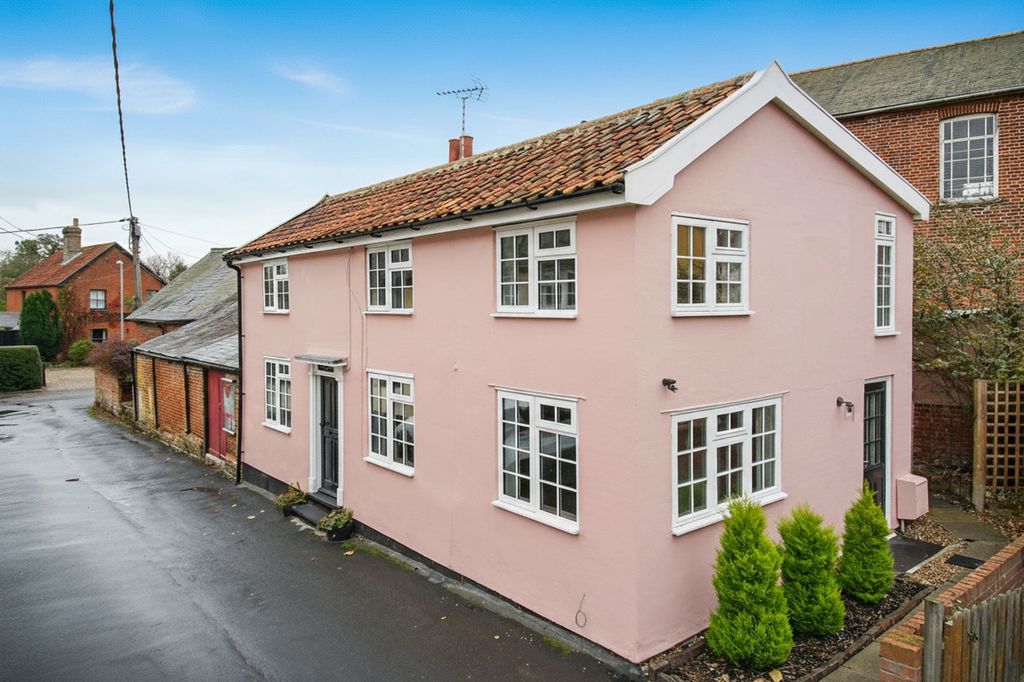 Property photo 1 of 26