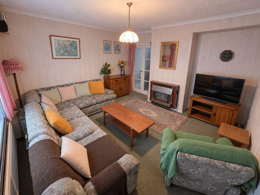 Property photo 3 of 26
