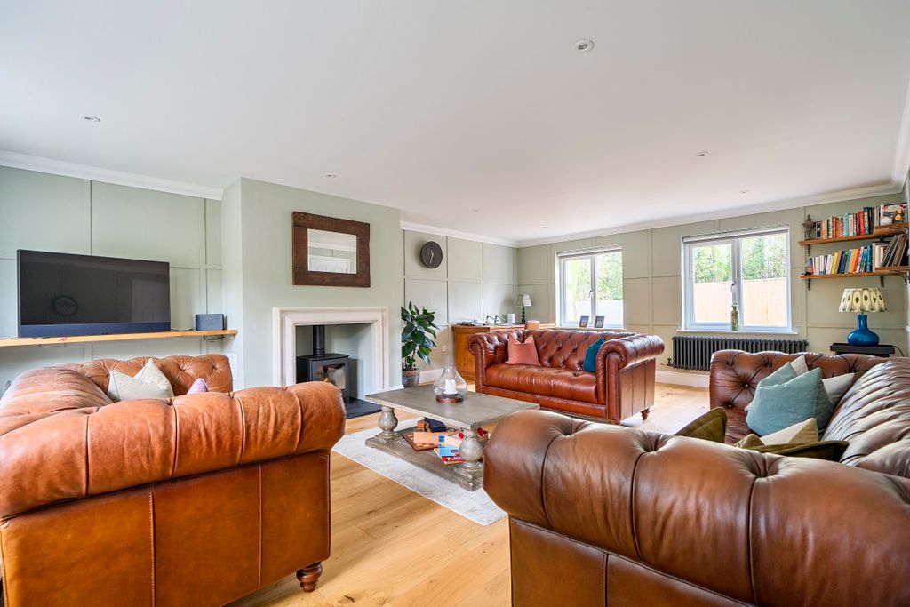 Property photo 2 of 14 Photo 2