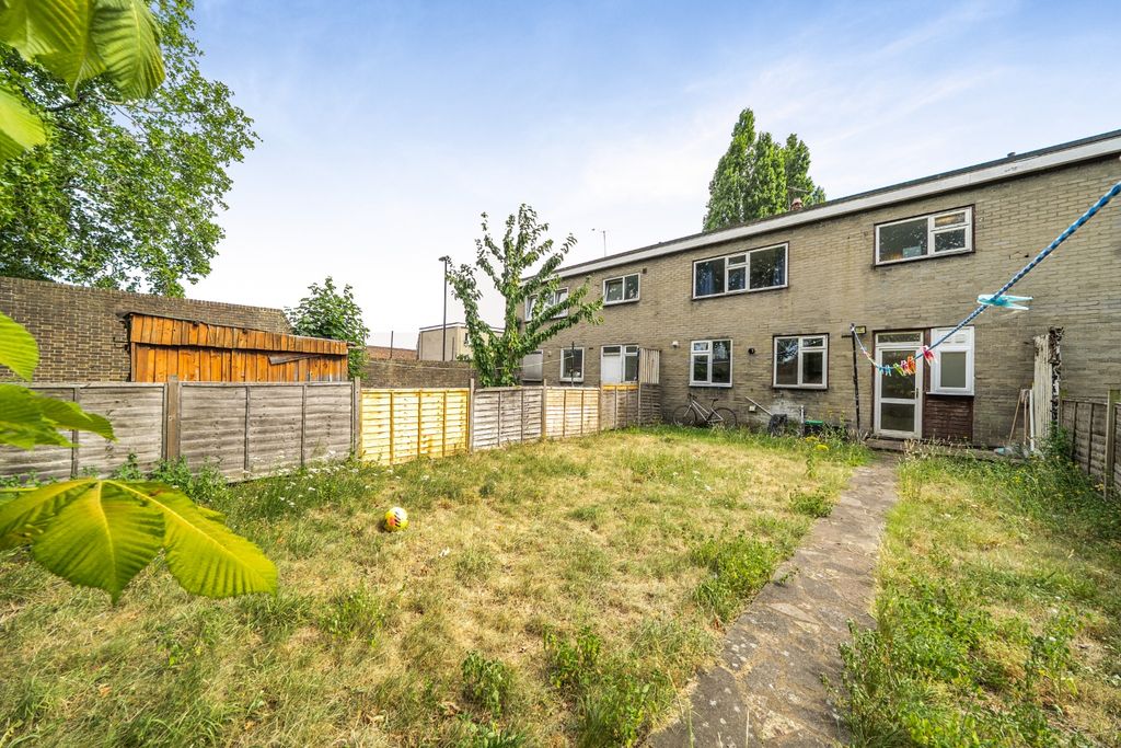 Property photo 2 of 16 5248934