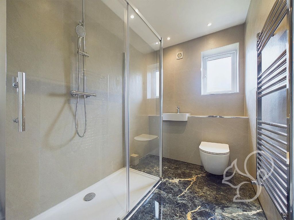 Property photo 2 of 22 Cam01659G0-Pr0090-Still014.Jpg