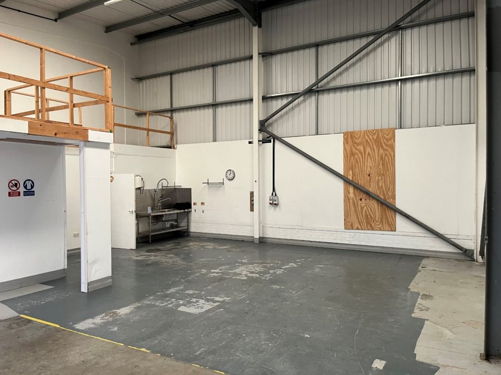 Property photo 3 of 4