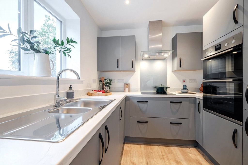 Property photo 3 of 23 Showhome Kitchen