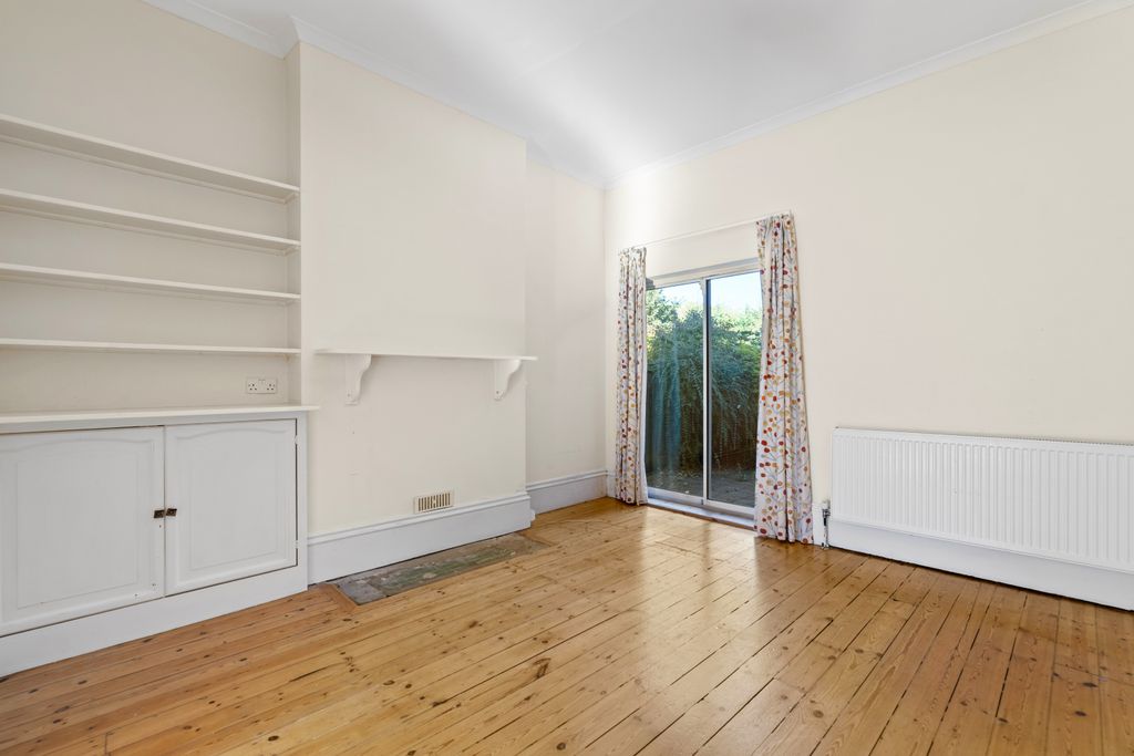 Property photo 3 of 29