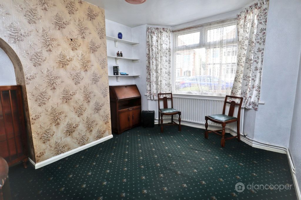Property photo 2 of 23 5245853