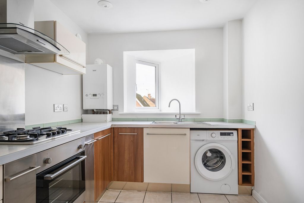 Additional image 8 of 2 bed flat for saleBuckingham Court, Bicester OX26