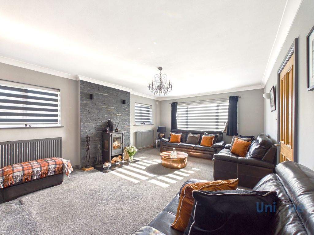 Property photo 2 of 37