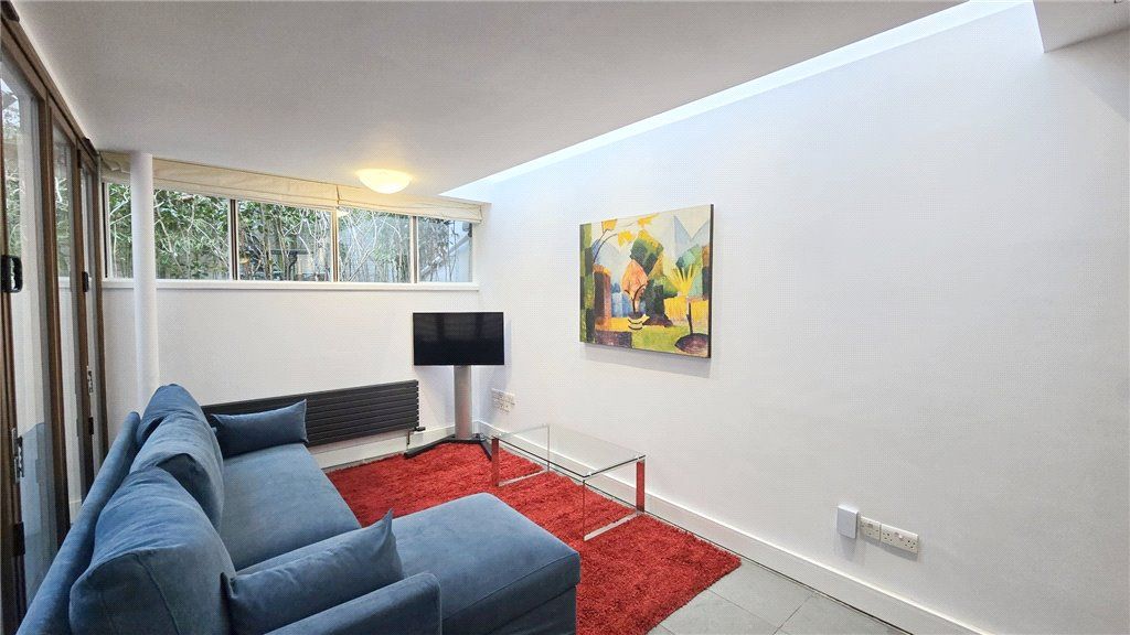 Property photo 3 of 16 Picture No. 21