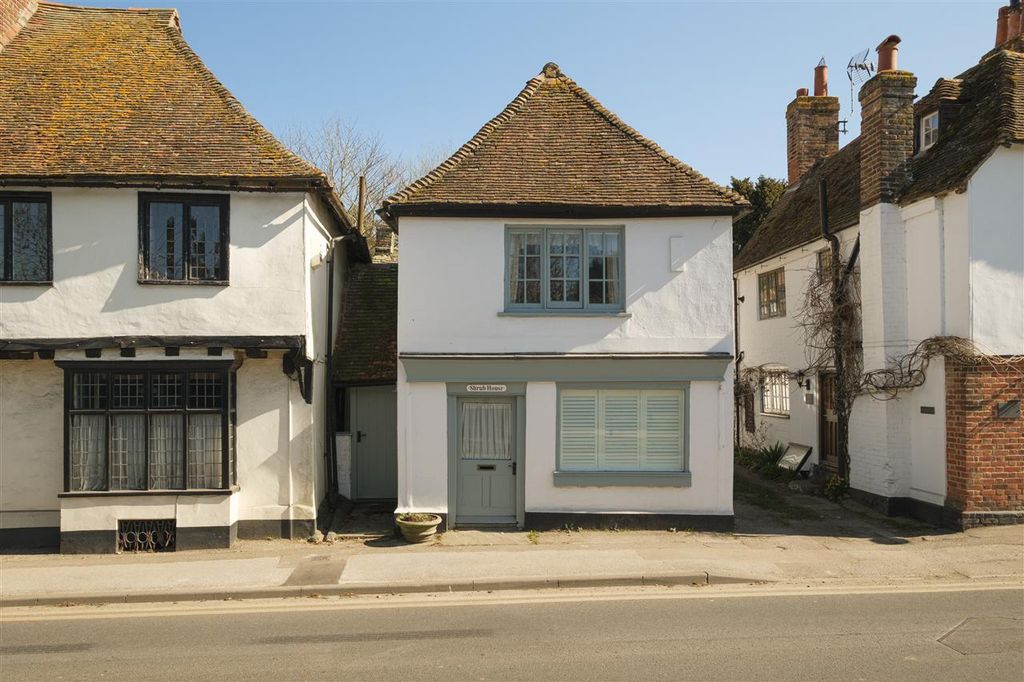 Property photo 2 of 31