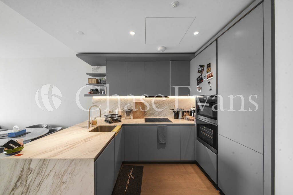 Property photo 3 of 9 Kitchen