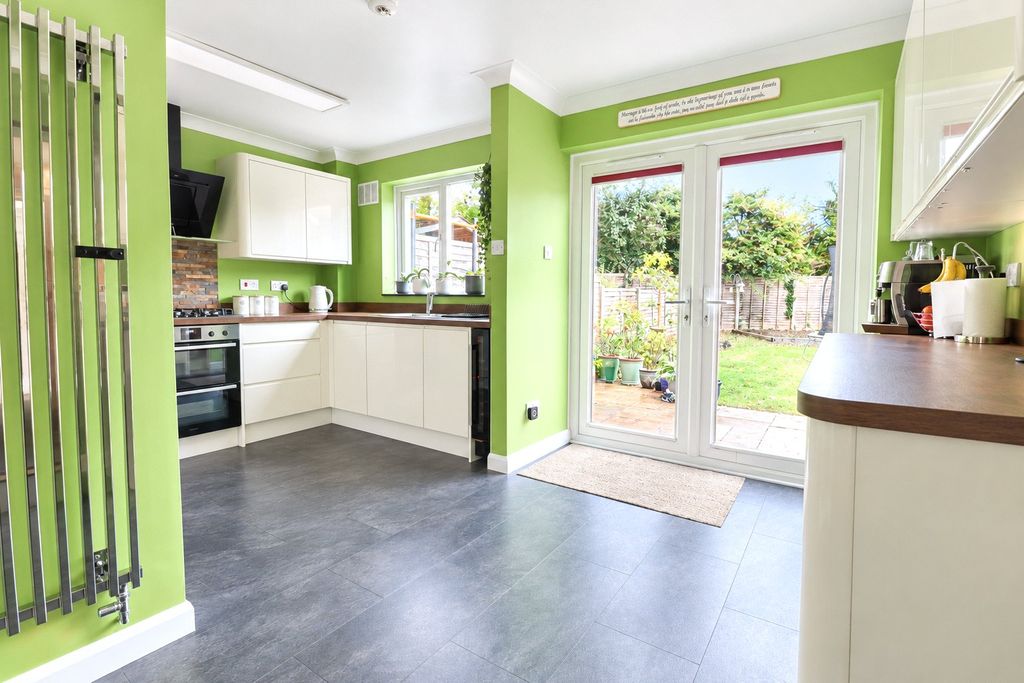 Property photo 2 of 10 Picture No. 05