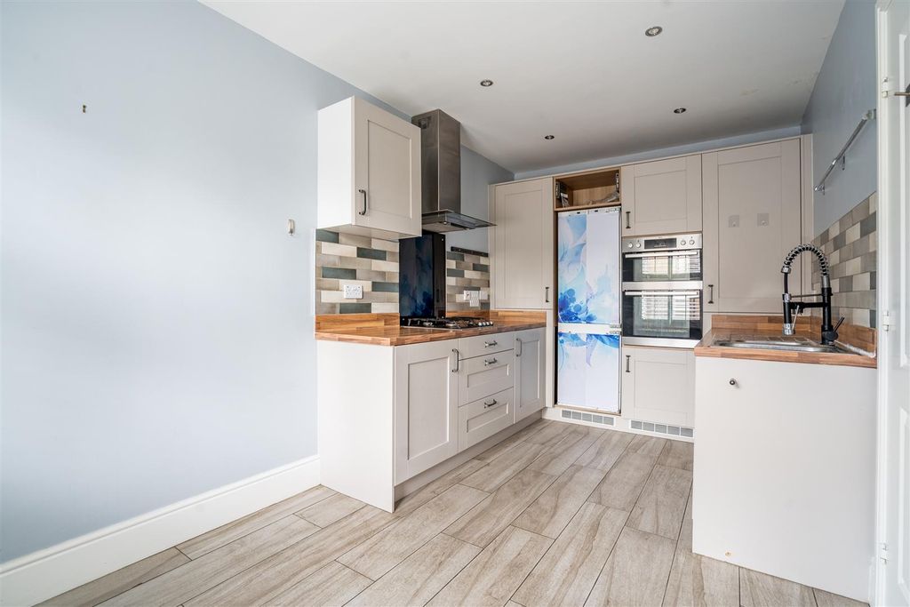 Property photo 3 of 16 Mr-14.Jpg