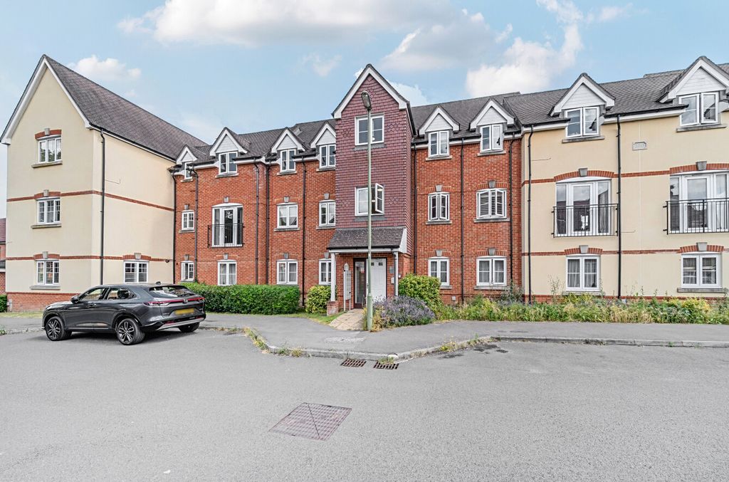 Property photo 1 of 9 1481376-18-6A43c7...