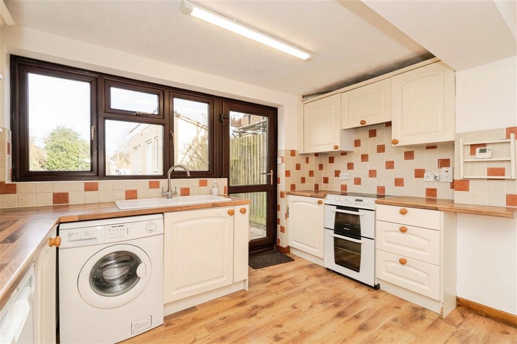 Property photo 2 of 5