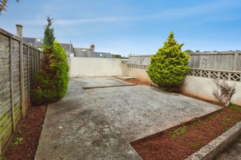 Property photo 3 of 13 Pbox-Img.Jpg