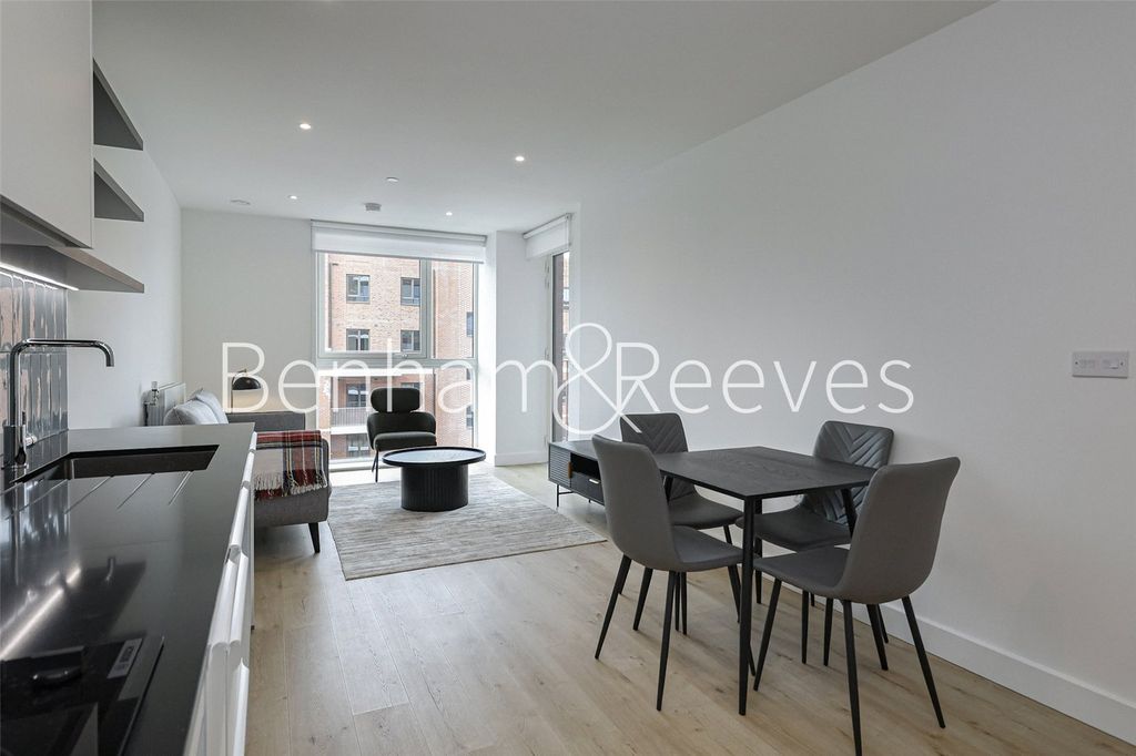 Property photo 2 of 14 Picture No. 03