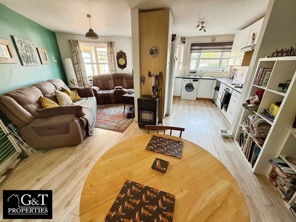 Property photo 2 of 15 Kitchen/Living Area