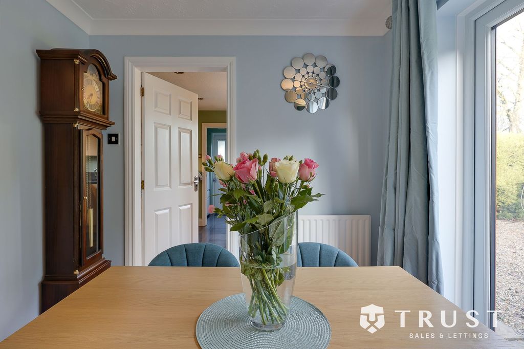 Additional image 3 of 3 bed detached house for saleRichmond Park Avenue, Roberttown, Liversedge WF15