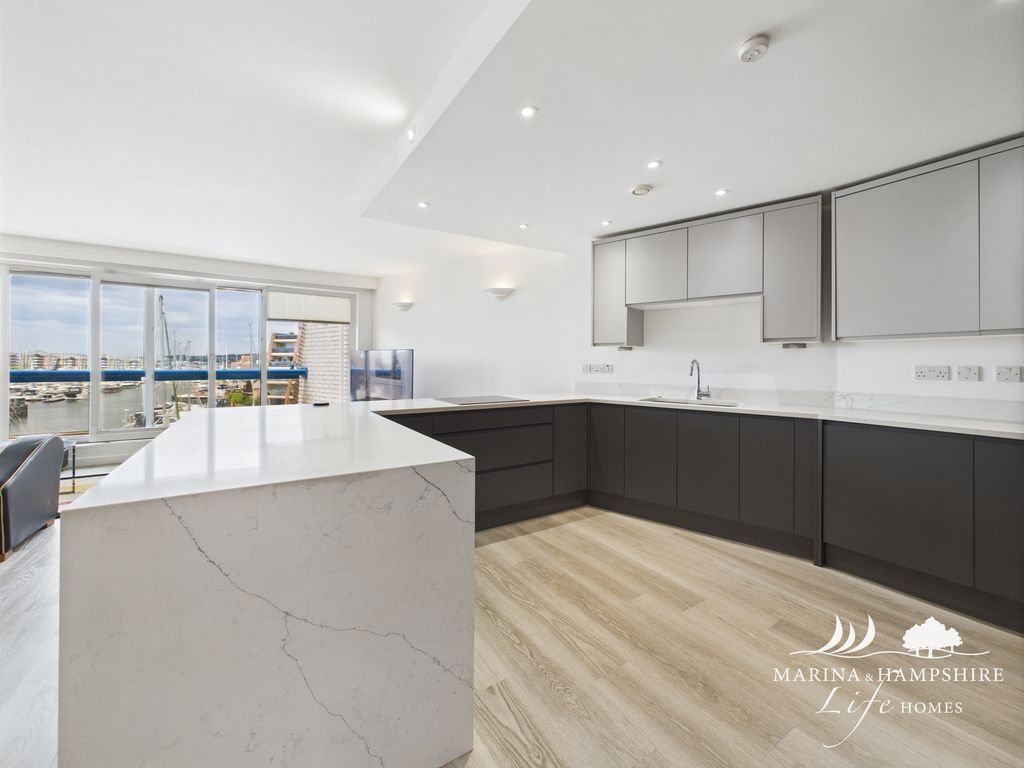 Property photo 2 of 27 Cam03691G0-Pr0065-Still016