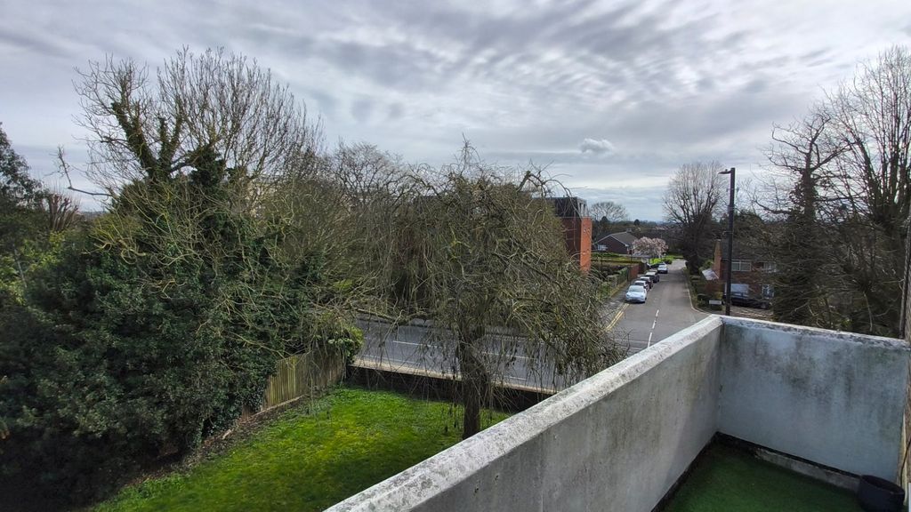 Property photo 2 of 13 Picture No. 12