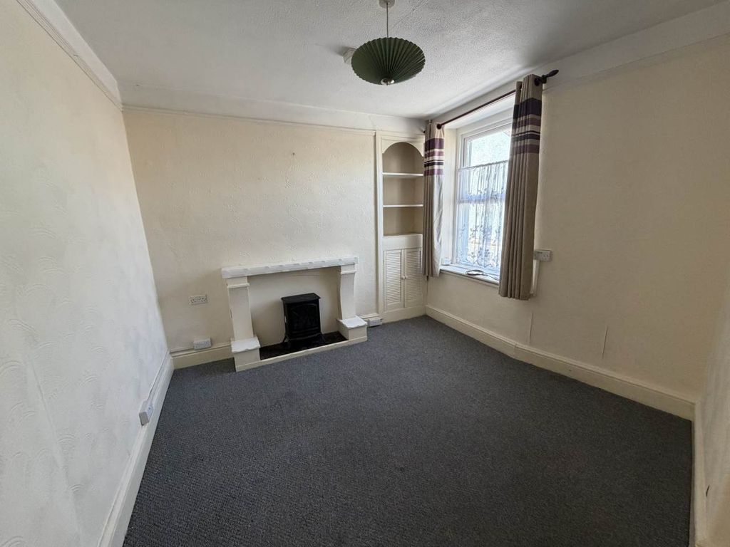 Property photo 2 of 10 Img_3555